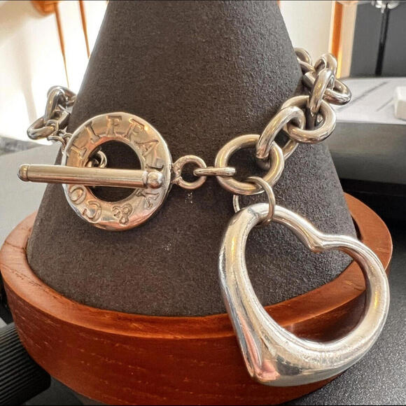 Tiffany Open Heart Toggle Bracelet: 8-Inch Sterling Silver Bracelet - Picture 3 of 4